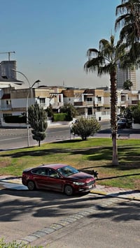 تيتانيوم • ٢٠١٧ • ماروني