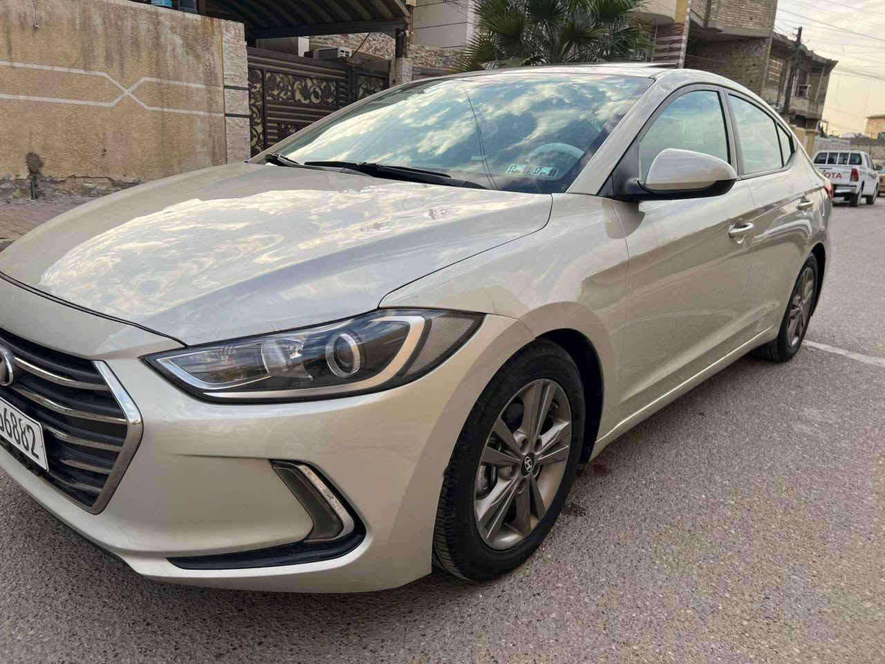 هونداي النترا موديل 2017 كير ATM وارد امريكي صور الحادث بالمنشور والباقي كفاله عامه 
مكينة گير حدادية تبريد على الفحص
حجم المحرك 2000 دوش المرغوب لا تبخير ولا تنقيص فول لمتدد 1/1
بصمه ابواب بصمة صندوق
فتحه سلايت رووف طكتين 
رادار امامي رادار جانبي رادار خلفي
تحكم ستيرن
شاشة كبيره أندرويد 
داخل بيجي لونين 
تدفئه كشنات 
كامره دواره 
تدفئه تبريد 
تبريد بيانو منفصل لمس
لايتات زنون
لد امامي خلفي 
ويل كب كروم
مكان السيارة بغداد
رقم بغداد  دولي جديد بسمي شخصياً تحويل ثاني يوم  سنويه 2030 وهزه جديده
أي استفسار  ***********
