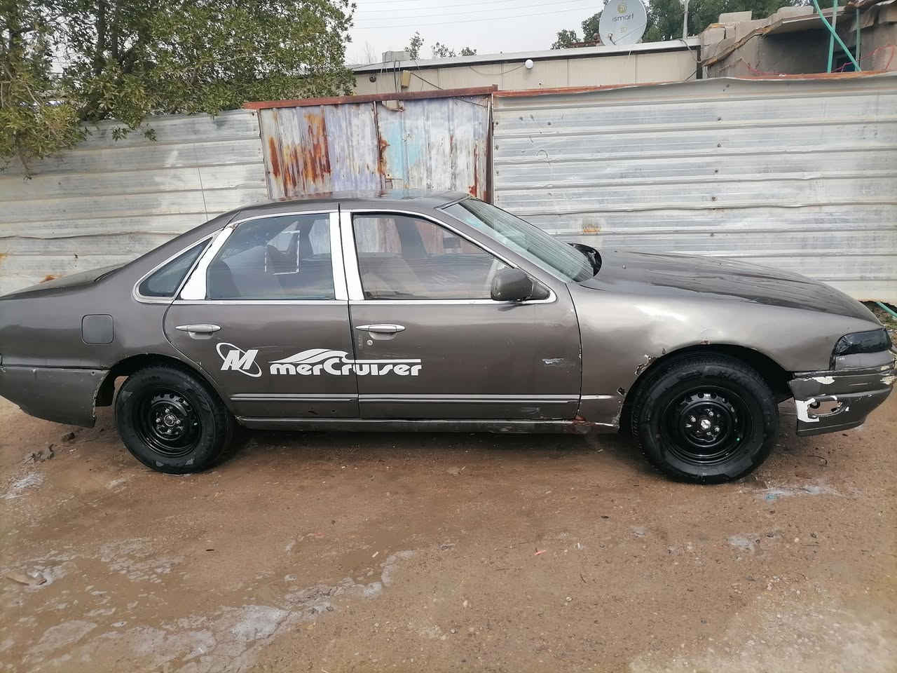 للبيع موديل ٩١مكينه ٣٠٠٠جديده كيرعادي سياره خيرمن الله بسمي السياره سعر٣٥وبيه مجال البصره الزبير***********
