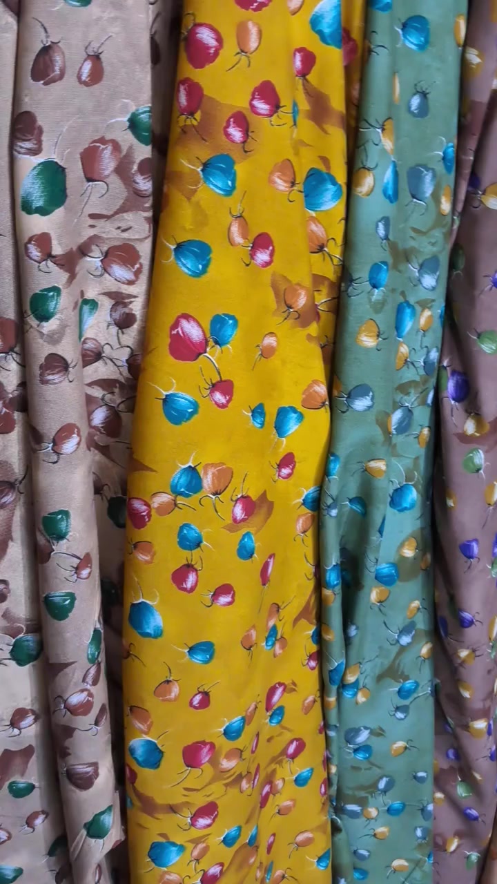 رمضان مبارك عليكم
كشمير إيطالي الأصلي سعر القطعه ٤٠٠٠
لدى اقمشة ابو احمد سبع البور شارع 
٤٠٠٠ توصيل محافظات واتساب 
***********
