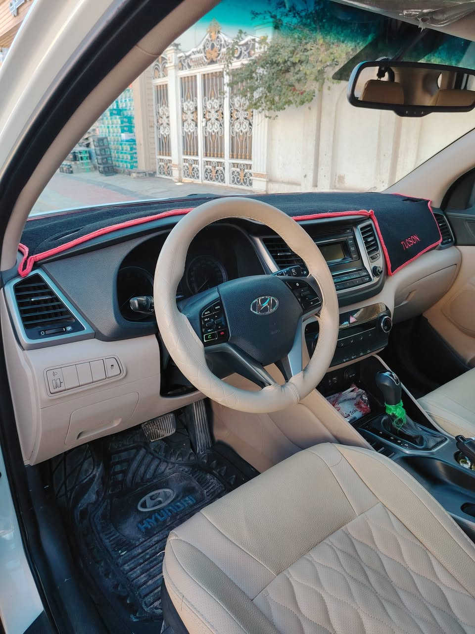 السلام عليكم ورحمة الله وبركاته
توسان ٢٠١٧ خليجي  ٢٠٠٠

مكفوله ماعدا شبر بالبنيد موضح بالصوره

كير ومحرك شركه 

نضيفه استخدام شخصي على وضع الشركه

ماشيه ١٤٦ الف قابل للزياده
سياره باسمي سنويه إلى شهر  ١١ / ٢٠٢٧

سياره جاهزه

السعر ١٧٨ وبيها مجال 

عنوانها النجف المشخاب

مامتواجد على الفيس

رقم ***********
