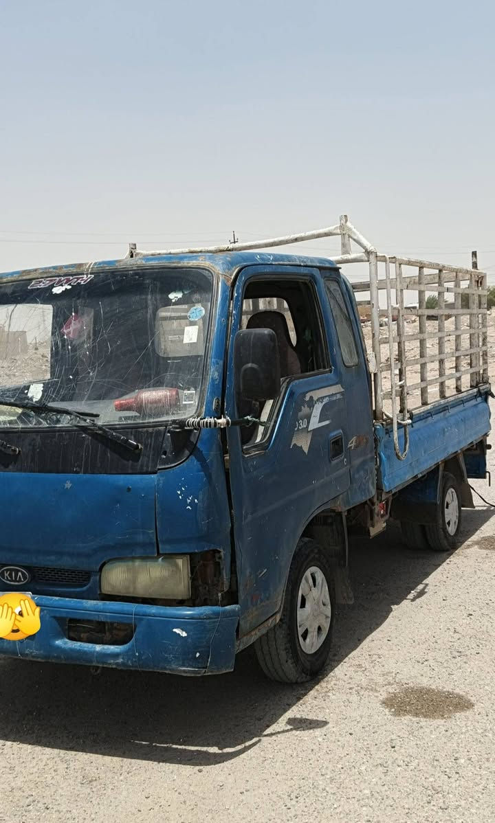 السلام عليكم للبيع كيا فنتيره موديل 98 كفاله ومحرك كير اكسل شاصي رقم شاصي  وتخم تاير حداديه جديده سنويه منتهيه رقم بغداد مكان بصره الزبير‏ السعر42 وبيها مجال الاستفسار ‪***********‬‏

