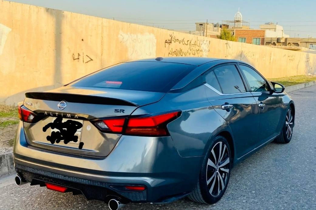 نیسان ئەڵتیما 2019 مواسەفات  SV plus 
177 هەزار کیلۆمەتر ڕۆیشتووە 
سەنەوی نوێیە تا 2027 
هیچ مەسرەفێکی تێدانیە 
زۆر پاک و خاوێن 
پێش وپشتی کەپسە 
تنها بەخۆم عیزامم کردیە عیزامیش نیە

سـعـر : لە کۆمێنت داوابکە ڕاستەوخۆ بۆت دێت 📥 

گێر و مەکیەنەی بەشەرت 
هیچ کێشەیەکی تێدا نییە 

ژمارەی خاوەنەکەی 
***********
