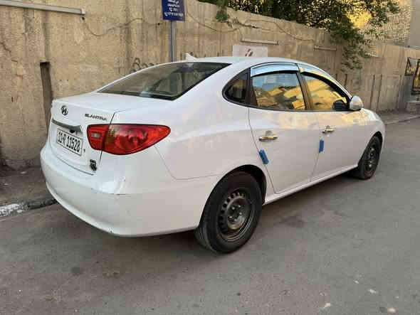 السلام عليكم للبيع فقط النترا 2011 خليجيه مكفوله من ضربه وصبغ وتبديل رقم بغداد الرقم الإنكليزي تحويل مكينه 2.0 دوش تدفئه تبريد ثلج حداديه جديده كهربائيات كلهه شغاله تخم تاير جديد اللون ابيض كامل مواصفات الشركه العامه فتحة سقف اشاير بلمري عليهه دوشمه كشنات اصليه وكاعيه اصليه السعر 135 وبيهه مجال الاتصال عله الرقم ***********
