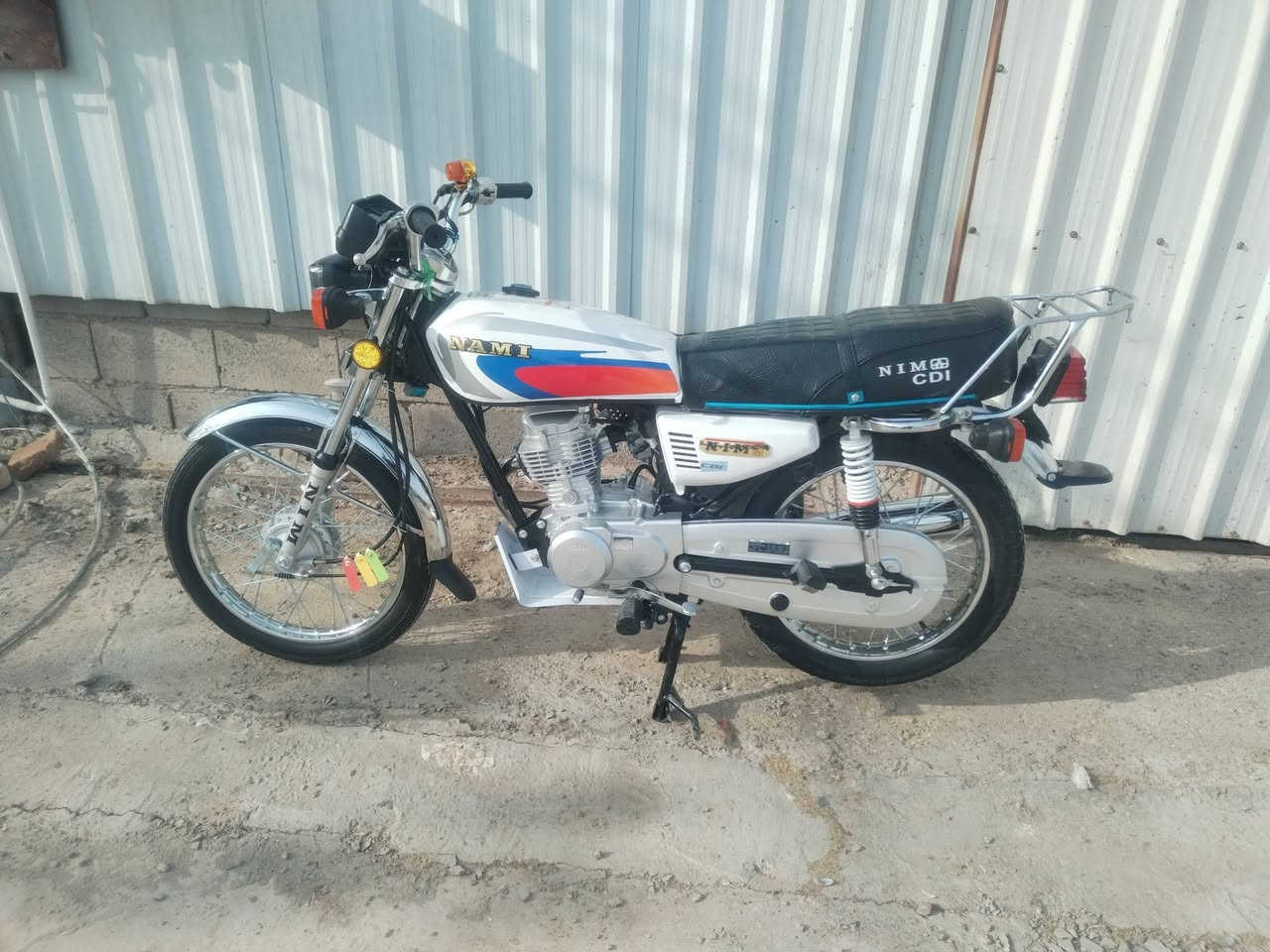 سلام عليكم دراجه للبيع مودل ٢٦ نامه اصلي ٣ حرف ٥ وراق سكنر مكان نعمانيه ول تبديل دهن وحده السعر ٧٢٥ وبيه مجال ستفسار ***********
