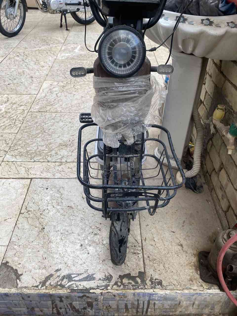 مستخدم قليل بطاريات جدد كلشي شغال مكاني كربلاء رقم هاتف *********** سعر200 او بي مجال قليل
