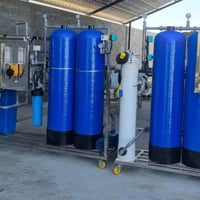 محطة تحلية مياه • ٢٠٠٠لتر/س • فلترة ٤٠٠٠لتر/س