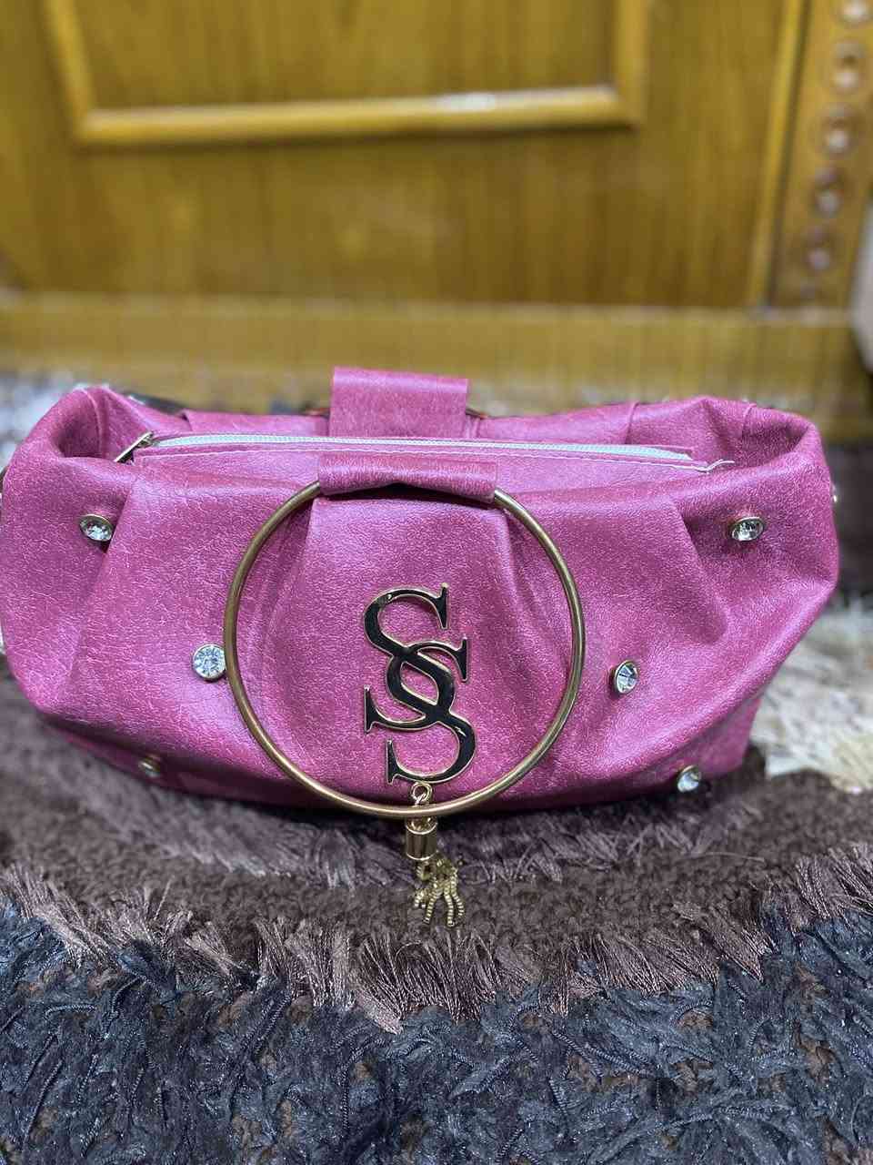 مرحبا
للبيع ماروني ب15والوردي ب7والكابوي ب12وبيهم مجال جداد
مكاني موصل الايسر


**إذا كنت صاحب هذا الإعلان وتريد حذفه لأي سبب، رجاءا أرسل رسالة إلى الدعم الفني**