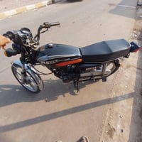 شباب دراجه برفاز موديل 15اوراق دراجه برغي واحد ما ناقصه شغل وطلع مكفول...