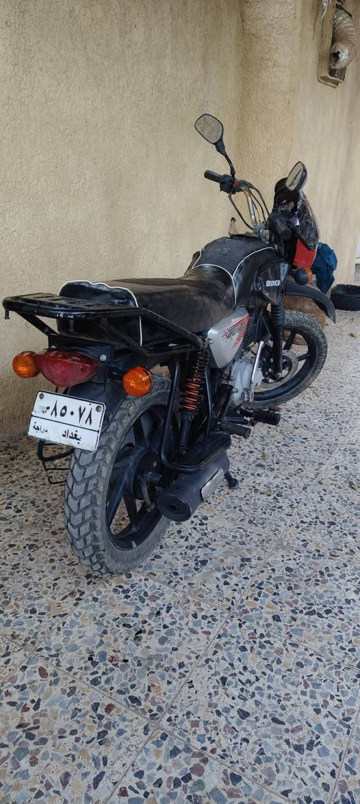 سلام عليكم
بوكسر موديل 2022  مرقم  رقم بغداد  ثاني يوم تحويل باسمي 

  محرك نضيف جيب فيتر و افحص  كل شي شغال بيها كهربائيات كلهة شغالة  

للبيع فقط  مليونين و 200 بيها مجال حك الجية

رقم الهاتف ***********
