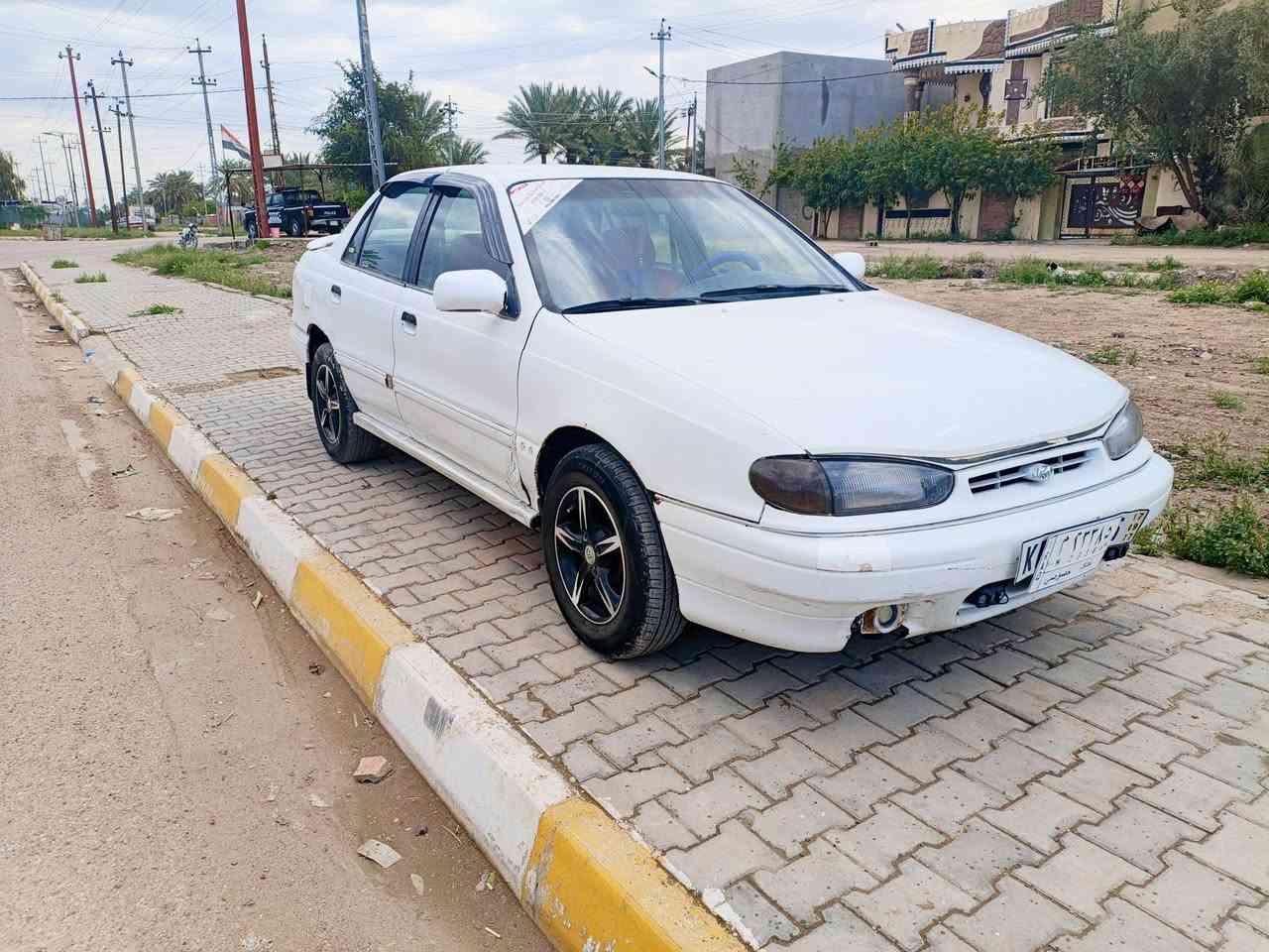 سلام عليكم لانترا للبيع موديل 94 رقم بغداد تحويل ثاني يوم سنويه لل 27 تخم تاير جديد  محرك كير جديد تدفئه تبريد ثلج شغال كهربائيات كلها شغاله خياسات مابيها سياره حلوه مال جناي 
بكان السياره ديالى دلي عباس السعر 25 بيها مجال اتصل ودلل ***********
