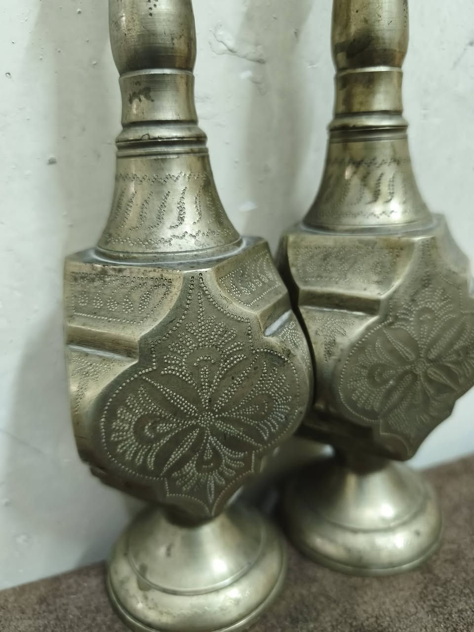 السلام عليكم زوج مرشات ماء الورد (قماقم) صناعه هنديه قديمه


**إذا كنت صاحب هذا الإعلان وتريد حذفه لأي سبب، رجاءا أرسل رسالة إلى الدعم الفني**