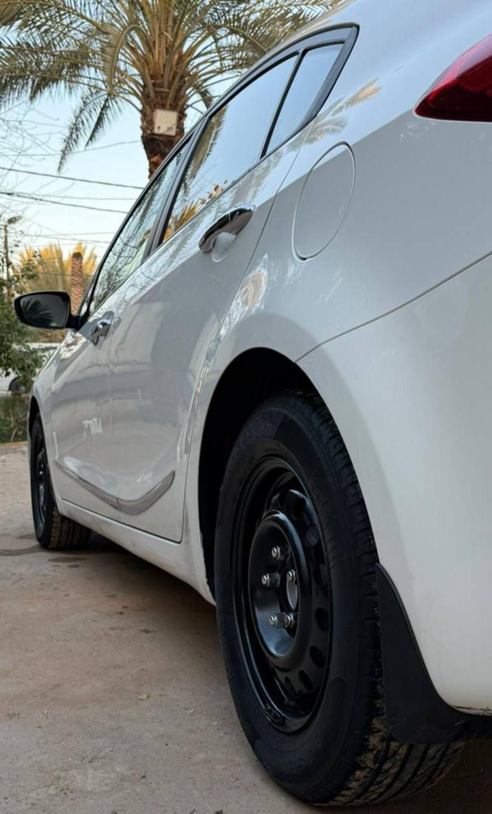 سيراتو ٢٠١٤ مكفوله كفاله عامه فقط بارد بسيط واقل الشبر صبغ بالدور مال الجاملغ الخلفي فول عدى الفتحه محرك ١٦٠٠  اي بي اس سياره جاهزه ماعايزه برغي باسم كردي تريد وكاله تريد تحويل اخوان اني مجرد انشر الشراي يتصل على صاحب السياره ‏‪***********‬‏
مكان السياره نجف السعر ١١٢ وبيها مجال بسيط
