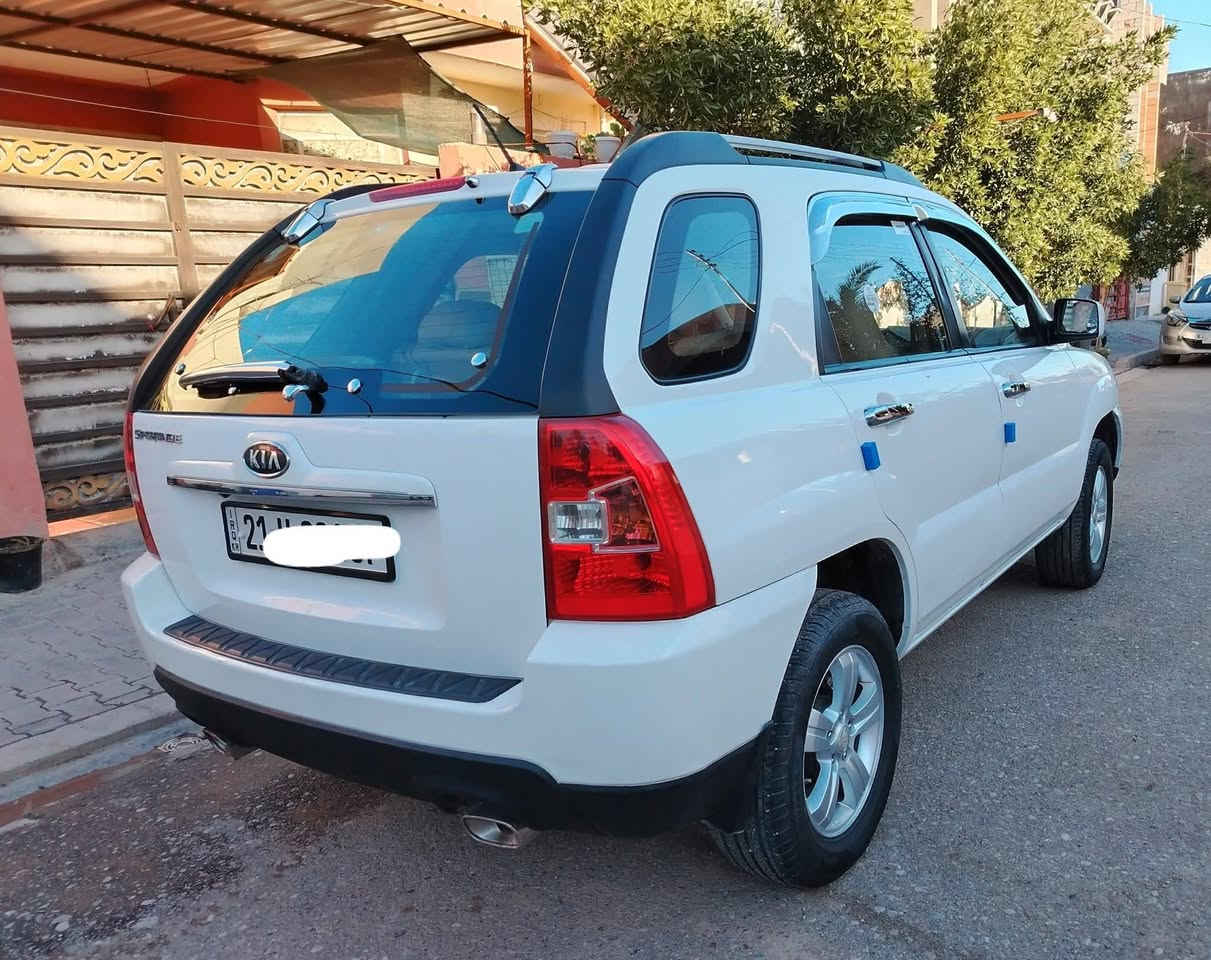 السلام عليكم اسبورتج موديل 9 فول مواصفات مكينة 2000 تدفئة تبريد شغالات السيارة جاهزة  للبيع او مراوس بسيارة انسب عارضها 116 وبيها مجال عنوان ديالى المقدادية اي استفسار الاتصال على الارقام ورقمي الاسيا بي واتساب ***********  /*********** ورجائن المو شراي لا يخابر وينطي سعر ابكيفة وربي يرزق الجميع تحياتي الحضراتكم
