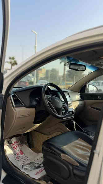 🚗 للبيع:  هيونداي توسان خليجي
📍 مكان السيارة: بغداد – الغزالية الكفاءات
📞 للتواصل ***********
💰 السعر: 168 ورقه – قابل للتفاوض
📊 المسافة المقطوعة: 175 الف  كم
🛠️ المحرك: 4 سلندر – 2000 cc

⚙️ المواصفات عاديه
شاشه و كامرا 
لد نهاري
مري شفط
تحكمات ستيرن 
نظام ايكو 
حساسات
مود درايف

⚠️
السياره بدون صبغ 
فقط بارد بالجاملغ و حافة البنيد بارد 
و مكشر الصبغ شوويه 
الجاملغ الخلفي بيه ضربه بسيطه بدون ما يوكع الصبغ ترجع بارد كل صور موجوده بيه تفاصيل

📌 تفاصيل إضافية:
• رقم السيارة: بغداد 
• باسم المالك تحويل مباشر
• لون السيارة: ابيض
    * حالة السيارة ممتازه
