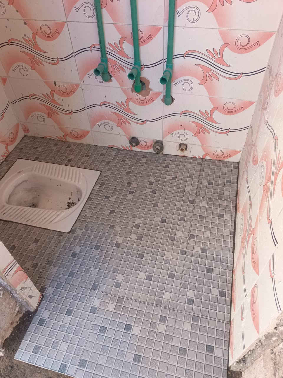 عمل سيراميك ارضيه وجدران اتصال ***********,,,,,,,,***********
