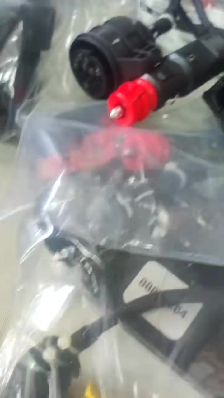 The original quality gearbox Volvo program cable Available for sale


**إذا كنت صاحب هذا الإعلان وتريد حذفه لأي سبب، رجاءا أرسل رسالة إلى الدعم الفني**