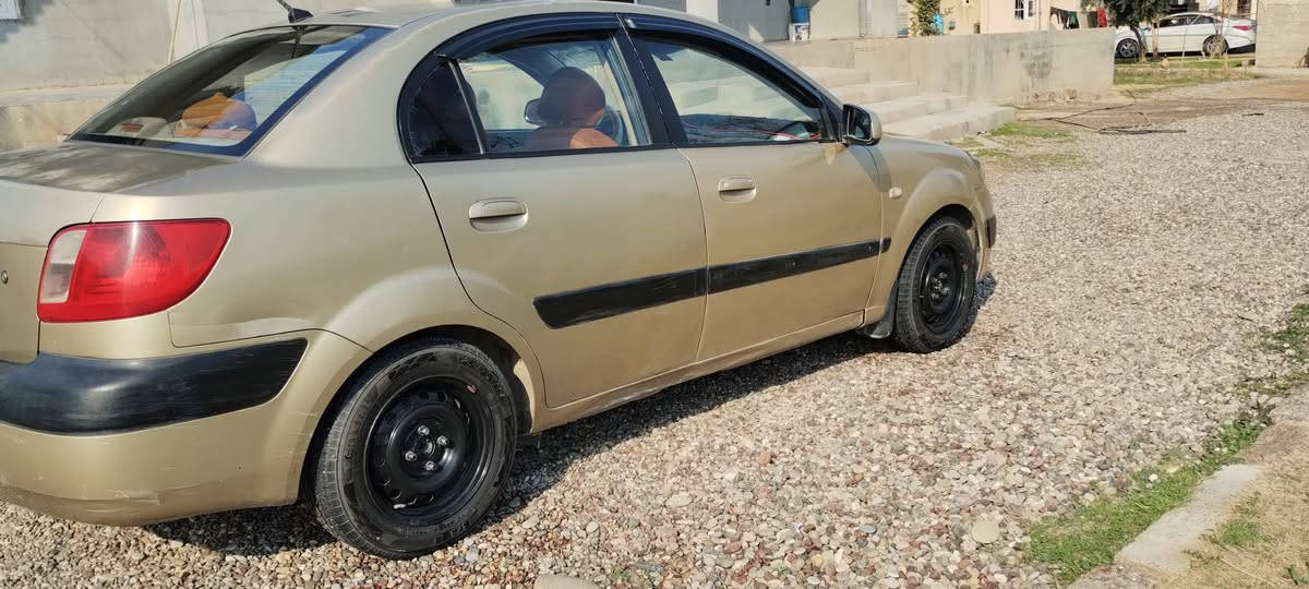 السلام عليكم ورحمة الله وبركاته 
كيا ريو 2007
وارد امريكي
رقم كركوك  دولي لل2030 بسمي
هزه للشهر الرابع تنتهي
كير محرك شرط محرك 16
تدفئه تبريد كهربائيات كلها شغاله
طخم تاير جديد باتري جديد 
السياره جاهزه ماتصرف عليها ربع
 السعر 78 
الشرقاط . الخضرانيه 
***********
