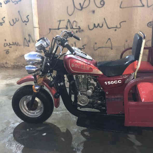 ياالله اللهم صل على محمد وال محمد 
السلام عليكم  اخوان ستوته سلطان موديل 2018  اوراق بسمي وكيلها الحيدري  ستوته جديده كله جديد شادلها كفاله عامه شاصي  بدي كهربيات  اي نقص ما بيها 
مكينه مفتوحه مره وحده مبدل بيها شفت مال الكير بوكس ورنكات فقط  كهربيات من طول الطول جديده 
البدي مصبوغ صبغ حراري اصلي 
السعر ب مليون وثمنميه  وبيه مجال بسيط الشراي 
يتفضل خاص 
***********
رجان المو شراي لا يتعبني
