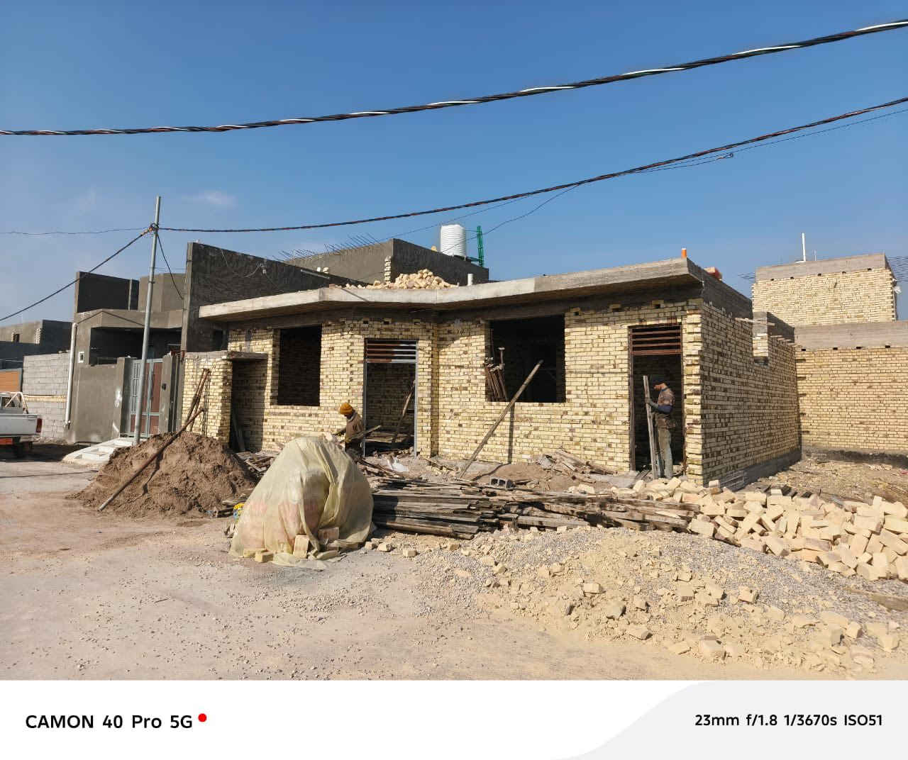 هيكل بالمشراكة الاولى للبيع  مساحة ١٦٢ متر
استقبال 

غرفتين 

هول 

مطبخ

مناور ٢

صحيات

كامل ستار وبيتونه بعد الصور 

السعر ٥٧ مليون وبي مجال بسيط 

للتواصل الاتصال 

‭٠٧٧٢ ٣٩١ ٦٤٤٧‬
