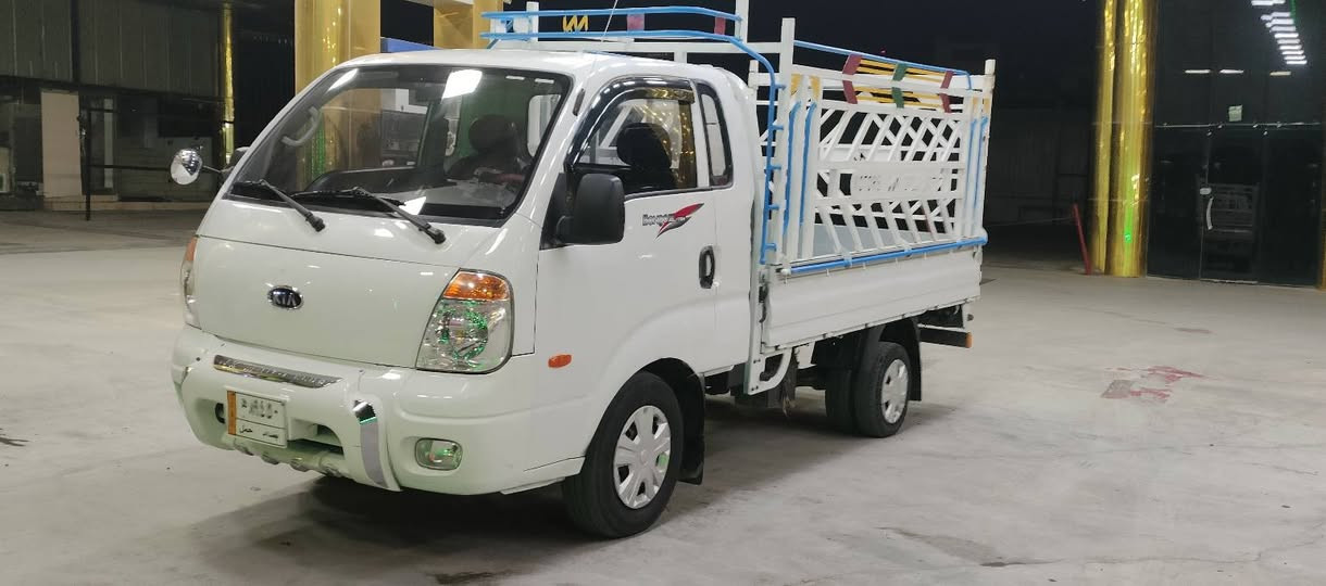 سەرەتابەناوی خوا 
کیا بیلاد 2009
سعری67گەڵا سعری خواربازاڕ
گێڕومە کینەی 2011یە
3000سۆپەر مەکینە ڕەش
تەنها180هەزار ڕۆشتوە
بریکی بەسراوە
کارەبای بەسراوە 
ناوبودی بەسراوە 
چەمچەی بەسراوە 
 6تایەیلوک 
کامل جایزە
تازە داغڵە 
***********
***********
