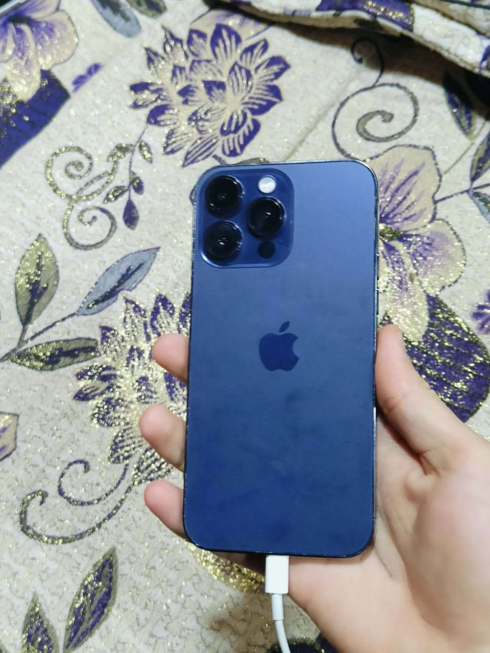 ايفون 14 برو ماكس

مبدل شاشه تجاري 

باتري 87 بلادي 

فيس ايدي واكف 

ذاكره 256

السعر 450 وبي مجاال بسيطط

دبل سيم كرت

الموقع حي الصحه جانب الأيمن

***********
