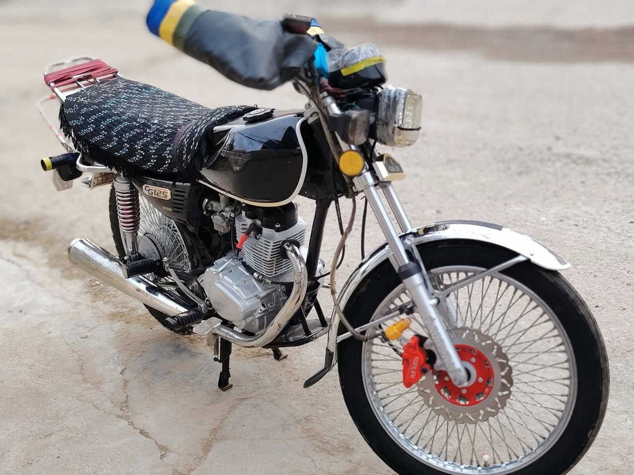 للبيع دراجه ٤ كير موديل ٢٣ نضيفه رقم الهاتف *********** مكان شيخ بابا
