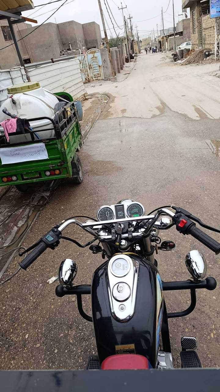 للبيع مكاني ديوانية حي لامين 
السعر 3300 وبي مجال قليل ***********
