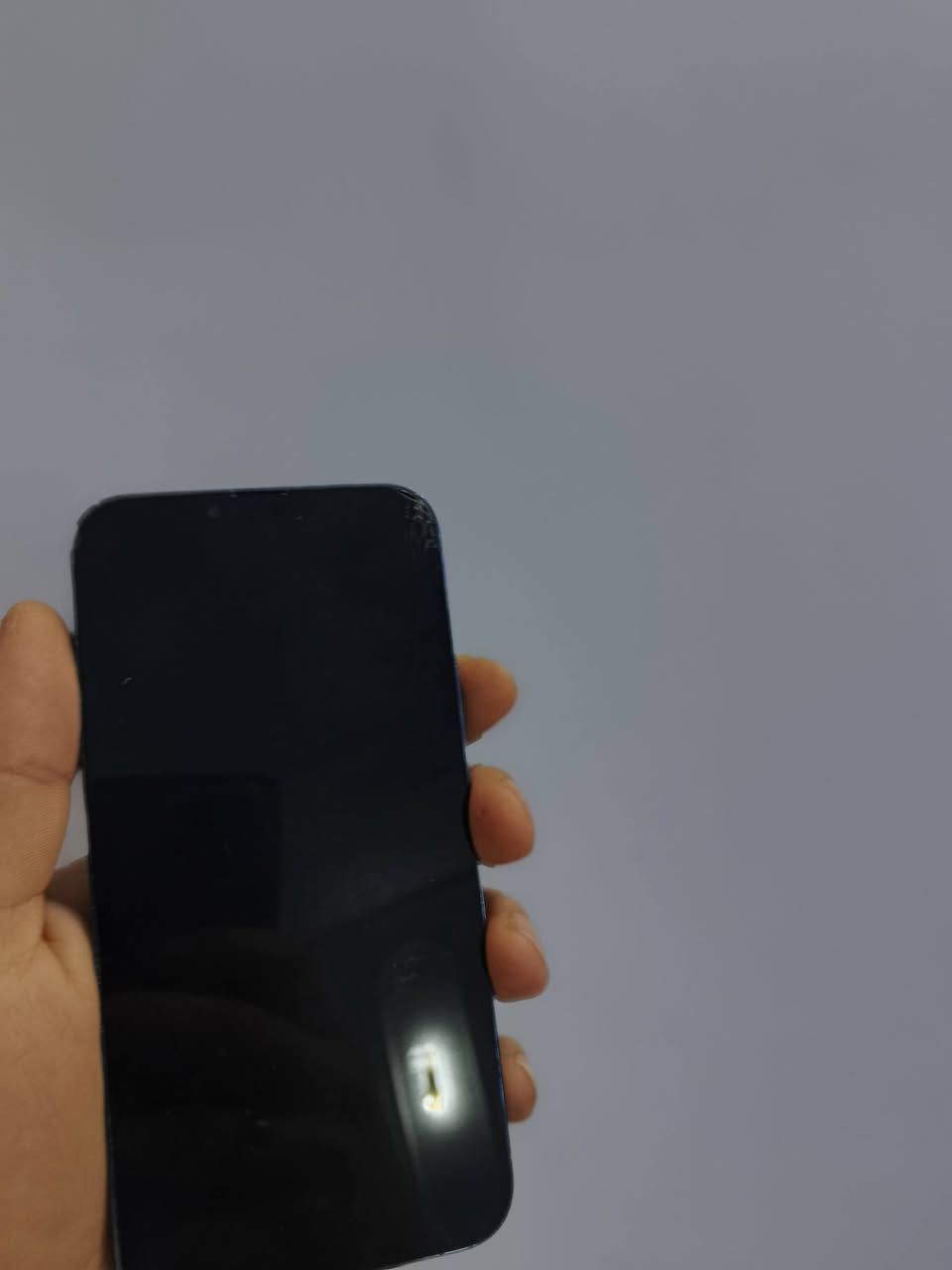 ايفون 13 برو ماكس فطر بالكلاسه فقط الباقي كله كفاله الجهاز جهاز على وضع الشركه سعر ٥٤٠ ألف رقم الهاتف ***********
