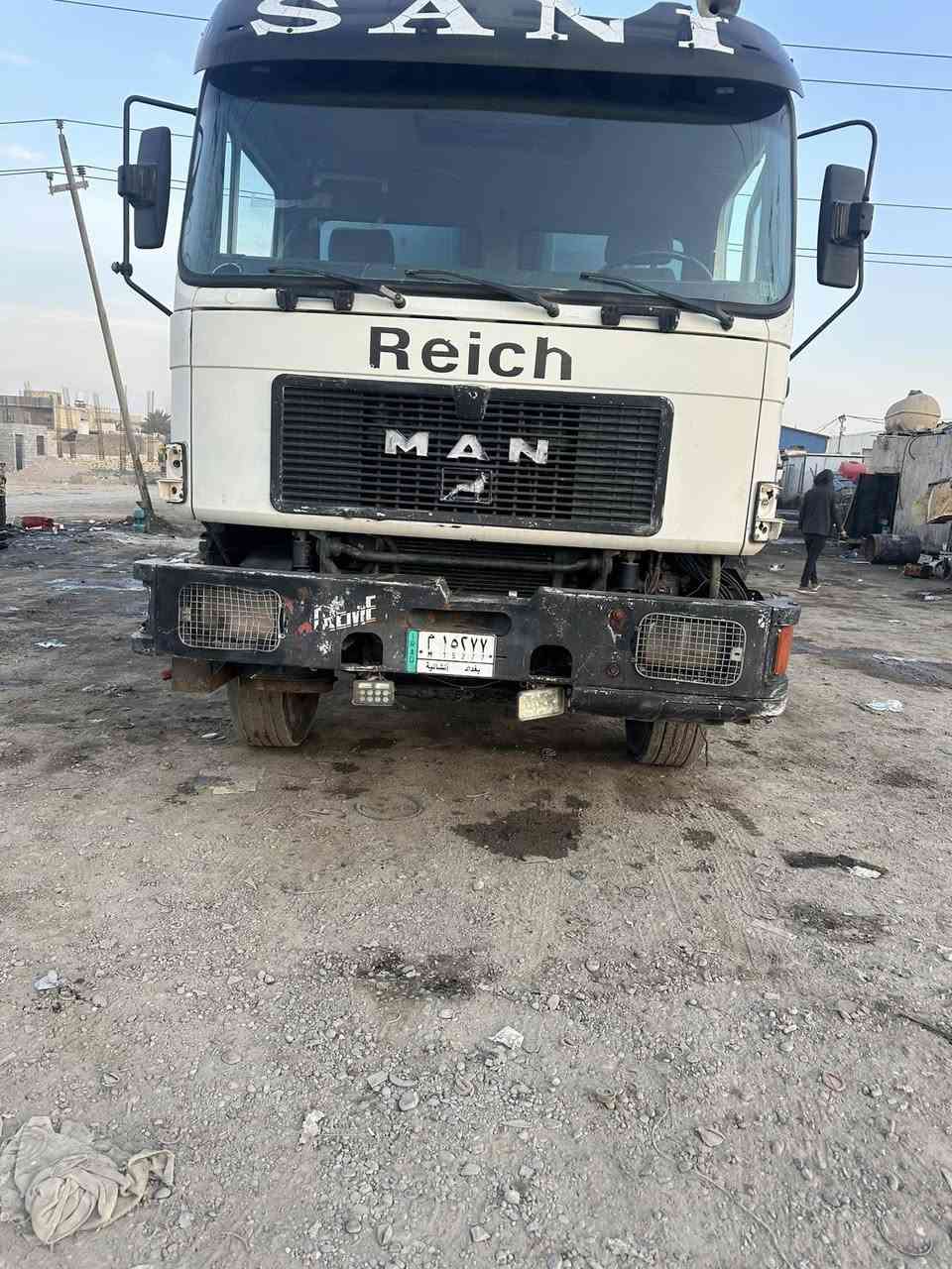 مان صقر موديل 2002 مجموعه نص جي اف رقم نشايه  
مكينه لا تنقيص ولا تبخير كير 160شاصي مكفول بدي مايلر.    سعر (135)
***********
