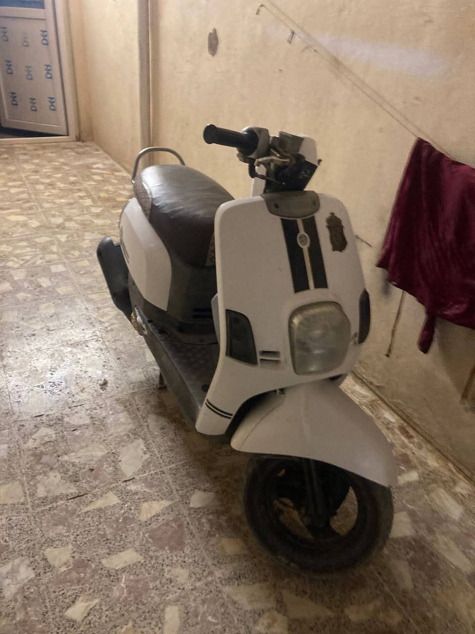 ماكس بوليس للبيع
كله بلادي مببدل شي علا وضع الحاويه+ما مفتوحه
السعر 800وبيها مجال حك الجيه 
***********
