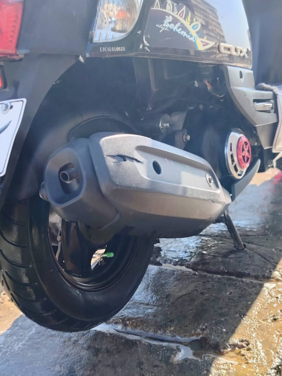 سلام عليكم شباب دراجه بوليس 2012للبيع كامله ختم واحد دراجه خير من الله لا تنقيص ولا تبخير كامله كهربائياته خير من الله اشاير شغاله لايت زنون دوشمه جديده مستعجل ليريد يراسلني او يدك على التلفون او على واتساب 
*********** متواجد
