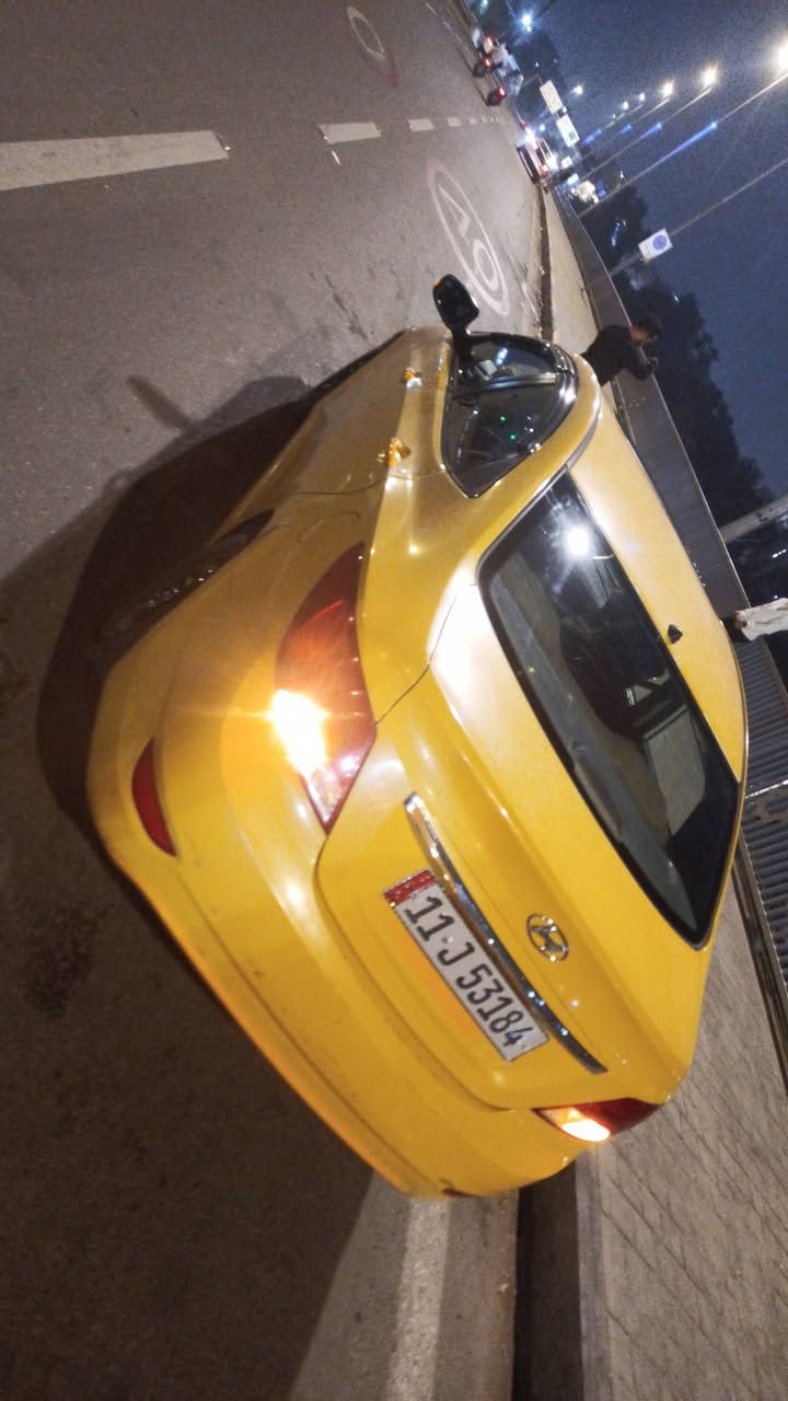 سلام عليكم اكسنت خليجي 1600
موديل 2016 مكان بغداد حيور سبع قصور  الجاملغ اليمنه مبدل وبيها طخات بل جها اليمنه   والسيارة صبغه وحده***********
