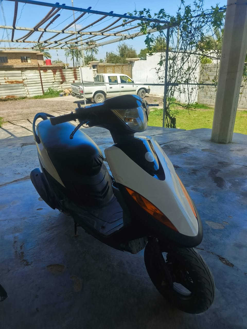 ماكس عدلة بوشة 49 بلادي كهربائيات كلها شغالة سعرها 600 وبيها مجال والدراجة بيها منفيس
باتري ضعيف

***********
