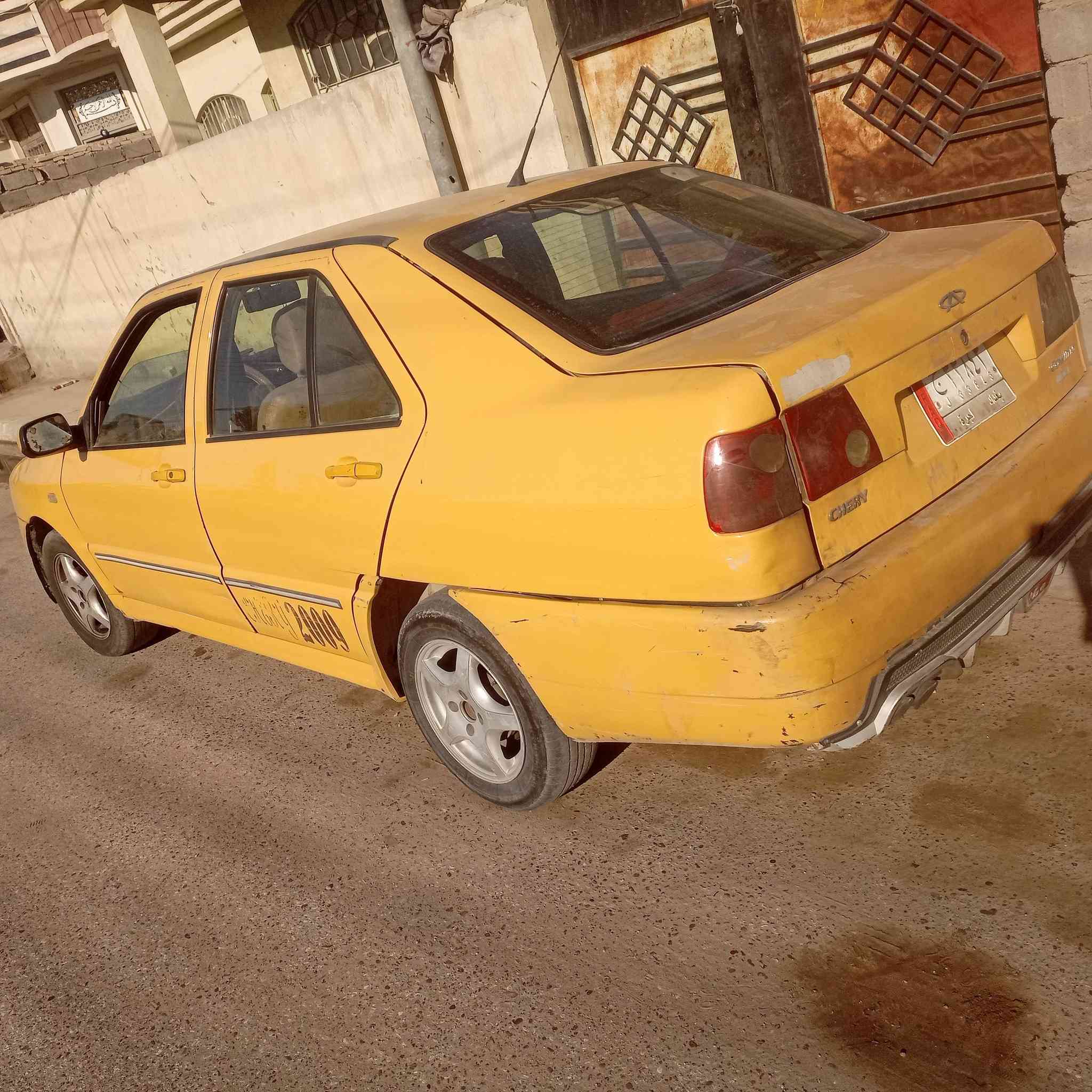 السلام عليكم سياره شيري 2010 للبيع سياره شغاله سعره 30وبيه مجال محوره محرك وكير نيسان مصفره هيئه وغرامه ***********  ***********
