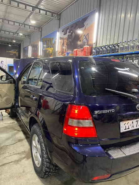 السلام عليكم سورنتو ٢٠٠٩ محرك ٣٥٠٠ راكب ٥ صبغ عام لون نيلي تبريد ثلج تخم تايرات جدد رقم وسنويه جديد السعر ٩٠ وبيها مجال بصيط الرقم ***********
