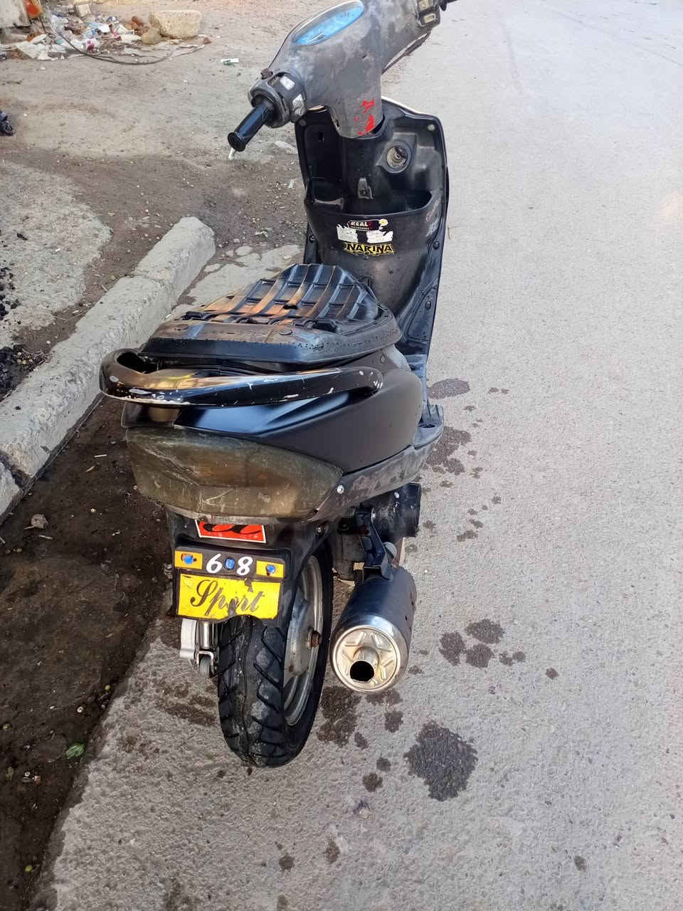 سلام عليكم للبيع ماكس عدله بيهه كفرات مال اربعه نواقص كابريتر وصخه تخربط وبيهه صوت بل مكينه سعر خاص مكاني بغداد حي العامل رقم ***********
