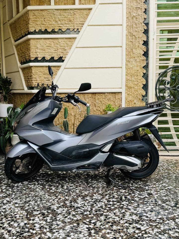 السلام عليكم دراجه pcx للبيع كوري الجيل الرابع مكفوله بدون اي نقص السعر 18ورقه وبيها مجال بسيط
للاستفسار:
***********
