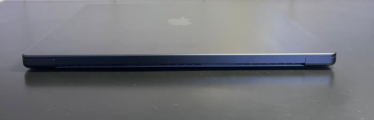 Macbook Pro M3 Max 16' 

Ram 48
SSD 1t

health 92 
cycles 195

Price : 4.000.000 
***********
