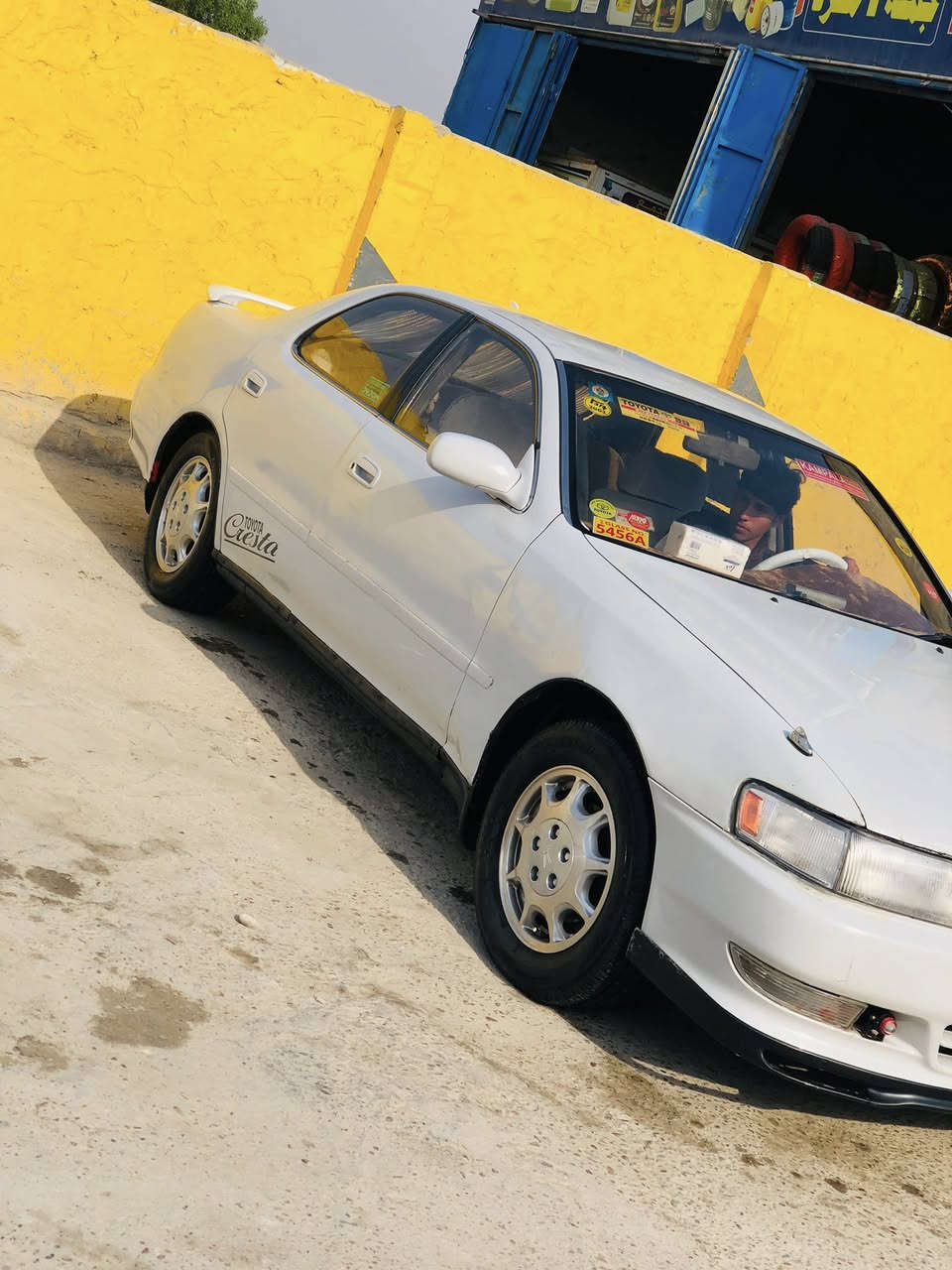 من رخصه الادمن السلام عليكم كرسته للبيع موديل١٩٩٣ مكينه 2500 مكفوله من الكص والضربه القويه رقم انبار انكليزي دولي مكان نجف ناحيه العباسيه 
***********
