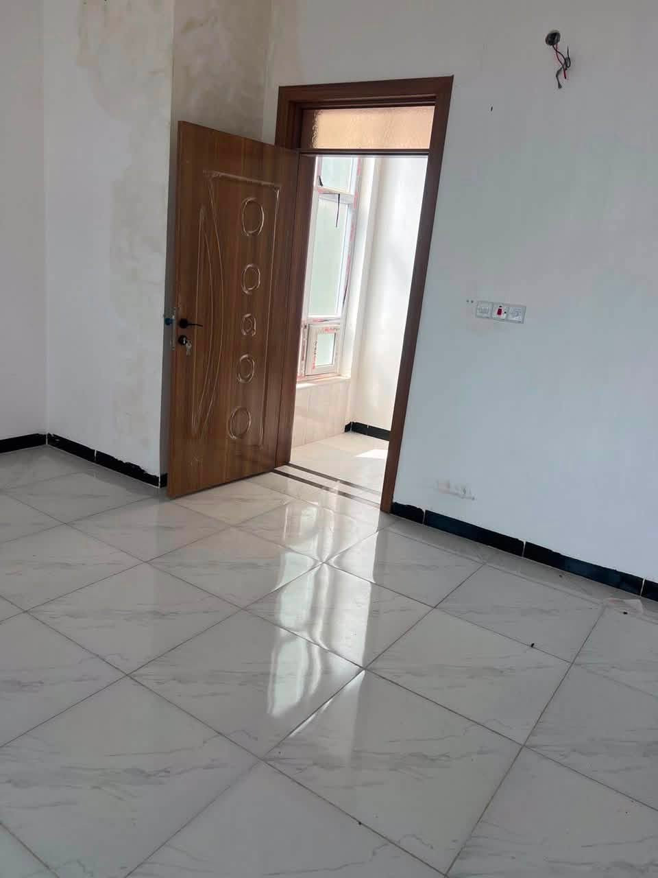 بيت للإيجار قادسيه ثانيه قرب جامع صالح دوحان مقبل حديقه ٣ غرف السعر ٤٠٠ الف للاستفسار على رقم ***********

