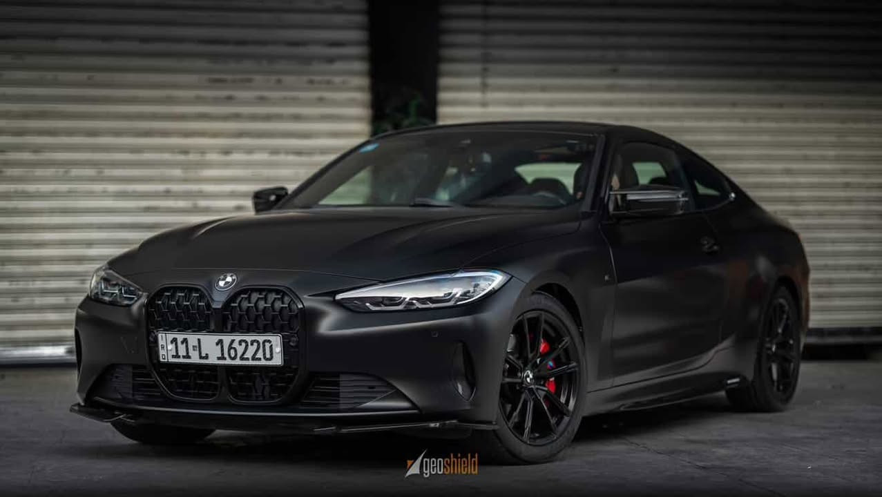 السلام عليكم . 
للبيع : bmw 430i 2023 coupe 
v4 2000 turbo 
عداد المسافه : 25,000 km فقط .
الضرر : باب وجاملغ خلفي عكس السايق شي بسيط 
بدون بدواخل بدون ايرباك بجم كبس . 
السياره مغلفه بي بي اف مات ضمان ١٠ سنوات يم مركز ( جيوشيلد ) بالاضافه انو عليهه داون بايب + تفريغ صوتهه كلش حلو 
+ مغير سستم كامل مال سياره لل 440i 
صفر مسج ✅ بدون اي نقص السياره 
رقم بغداد بأسمي 
مكاني / بغداد المنصور 
رقم / ***********

