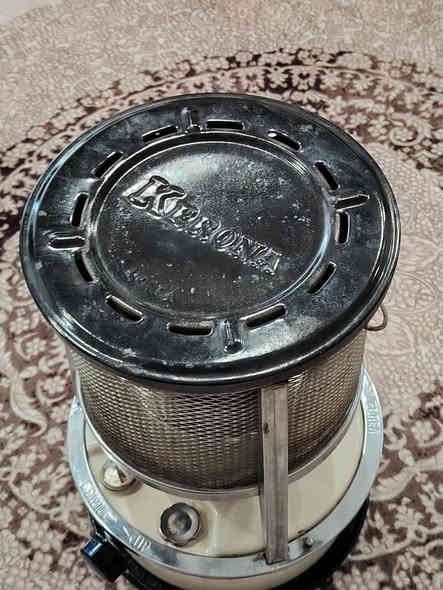 صوبه نفطيه كلش نضيفه للبيع السعر 35 العنوان الحمزه الغربي. الجمعية ***********
