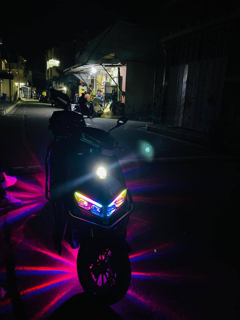 للبيع: موطور شحن 2025 6 بطاريات جديدة واحد مستعمل اليوم بدلته و5 جديدات ع الفحص الموطور جديد صار تقريباً 3 اشهر من اخذته السعر 750 وبي مجال.#هيت ***********
