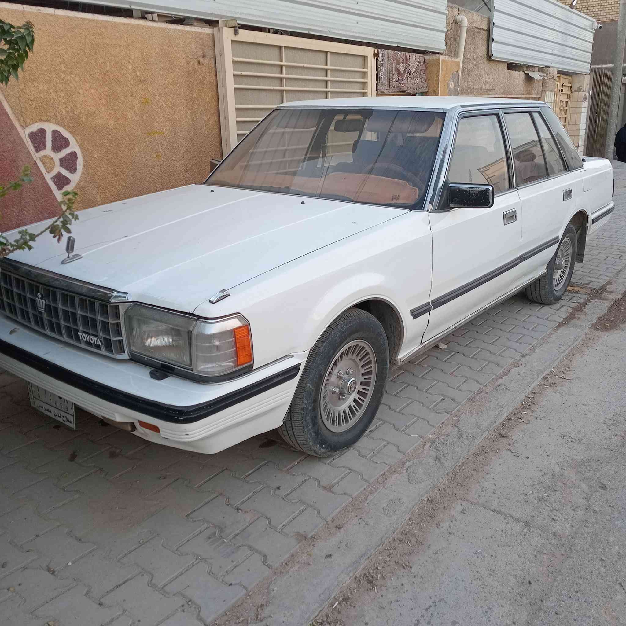 بسم الله الرحمان رحيم
سوبر 1985 لل بيع سياره خير من الله لل ستفسار صاحب سياره  ***********
