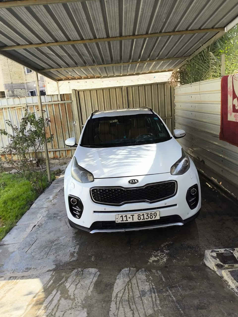 السلام عليكم سبورتج موديل ٢٠١٨خليجي سياره نص فول مابيه لاصبغ ولاتبديل عارضه ١٨٥ وبيه مجال قليل   فقط مكانات بارد ونص دعاميه الاماميه صبغ مكانه بغداد الزعفرانيه للاتصال***********
