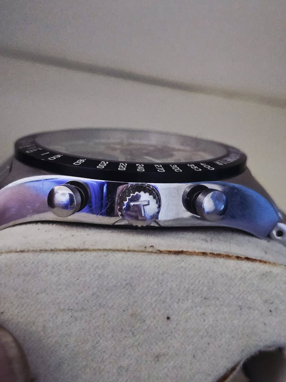 تيسوت
سويسري بطاريه 
كونوكراف ستوب وتش سناتر شغاله 
جام زفير 
سير ستنل ستيل اصلي 
نظافة تامه 
قطر ٣٣
١٥٠ دولار 
المكان اربيل 
يوجد توصيل 

Samer Akeel AlJboory 

https://www.tiktok.com/@samerakeelwatch?_r=1&_t=ZS-92XzzfzgLln


**إذا كنت صاحب هذا الإعلان وتريد حذفه لأي سبب، رجاءا أرسل رسالة إلى الدعم الفني**