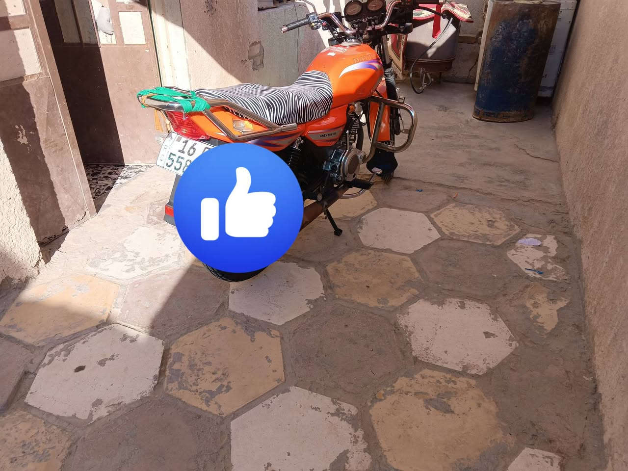 السلام عليكم دراجه موديل 23 للبيع رقم انجليزي تريد تحويل او وكاله عنوان ديوانيه دراجهك دراجه مقفوله كفاله عامه ***********
