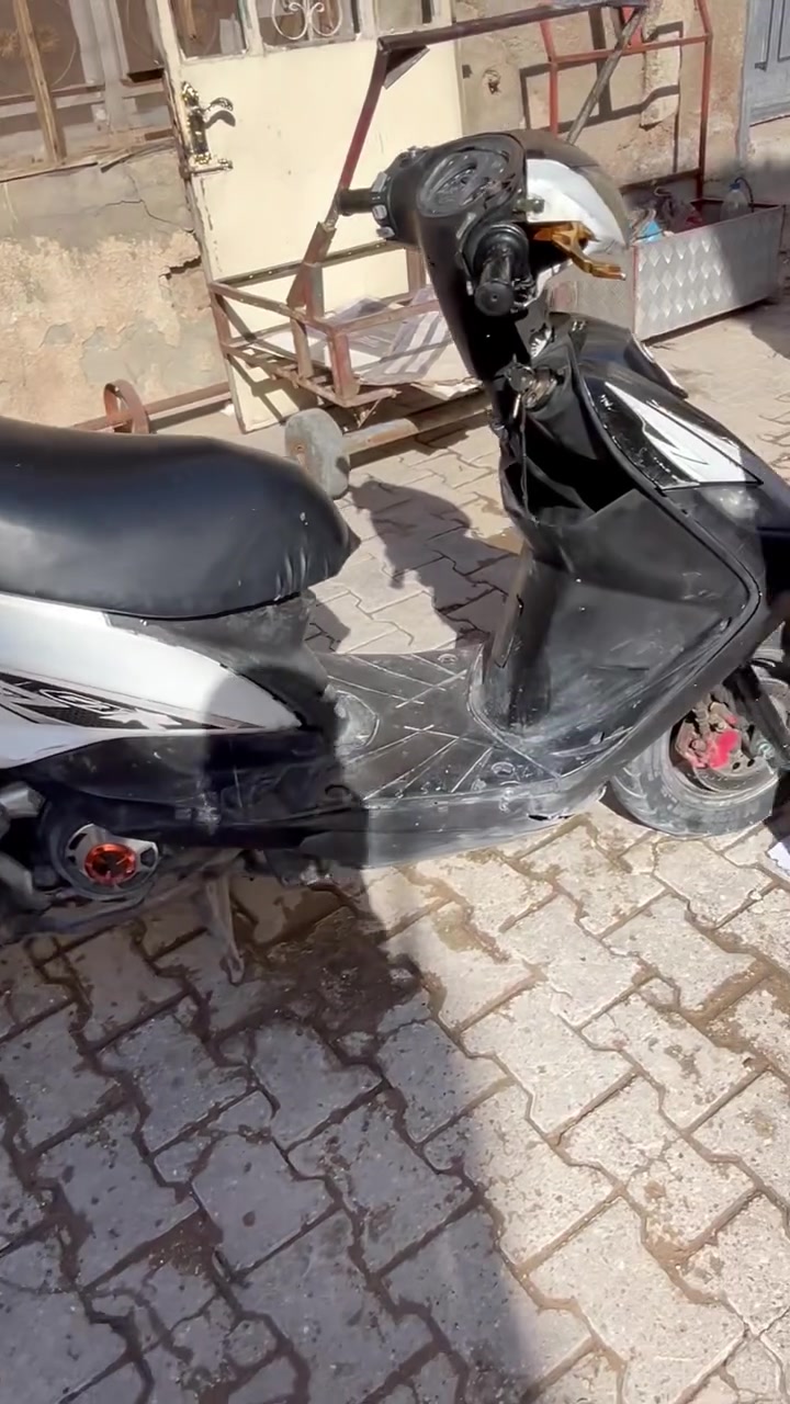 السلام عليكم دراجه ثعلب GTR للبيع مكفلوله من تاير لتاير مكفوله من كهربائيات وكفرات شغاله سلف وهندر وقبق فلاوين رياضي شلعه ومعدل 🔥دراجه وحش مفتوحه بس مره وحده وعلى ايدي للبيع المكان بغداد المنصور الوشاش السعر 500وبيها مجال لاتصال ***********
