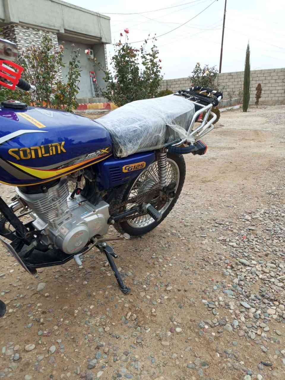 موطور تايكر ٢٠ للبيع  كلو شقال جاهز  تقشل وتمشي المكان الشبالي الشري يتصل ***********
